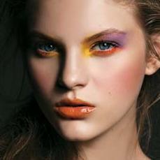 Maquiagem colorida para o ver�o