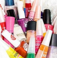 Esmaltes coloridos j�!