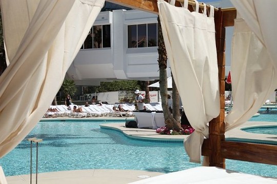 TROPICANA HOTEL CASINO LAS VEGAS &  NIKKI BEACH LAS VEGAS