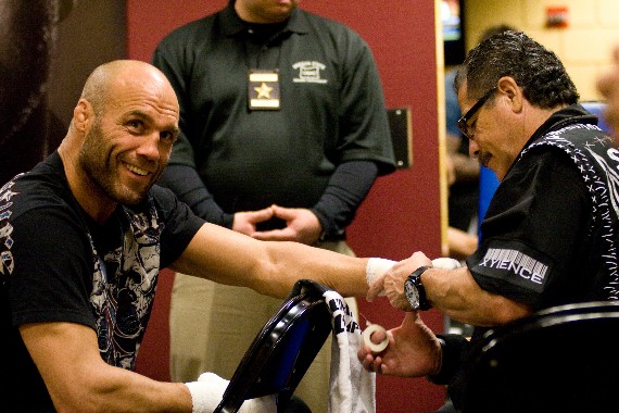 UFC 102 : Rodrigo Minotauro Nogueira VS Randy Couture - ingressos para UFC e Ingressos para MMA
